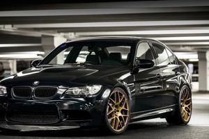 Заміна насоса омивача вітрового скла BMW E90: Повний посібник для автолюбителів фото