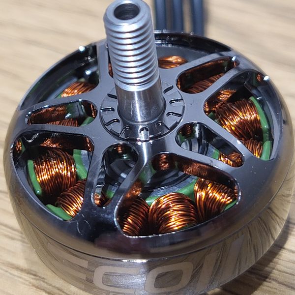 EMAX ECO II 2807 1500KV: Потужність, швидкість, легкість для вашого дрона AS001096 фото