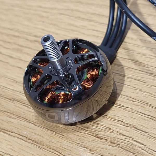 EMAX ECO II 2807 1500KV: Потужність, швидкість, легкість для вашого дрона AS001096 фото