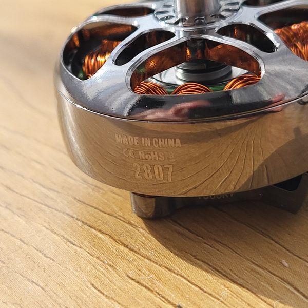 Безщітковий двигун для FPV дрона EMAX ECO II 2807 1300KV AS001097 фото